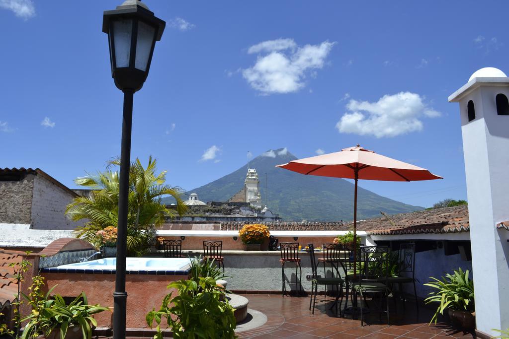 D'Leyenda Hotel Antigua Extérieur photo