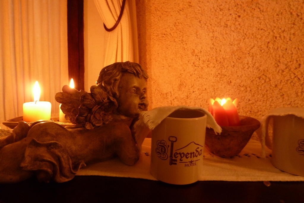 D'Leyenda Hotel Antigua Extérieur photo