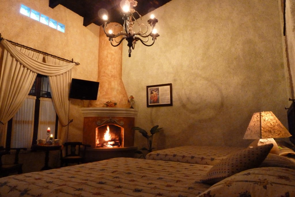 D'Leyenda Hotel Antigua Chambre photo
