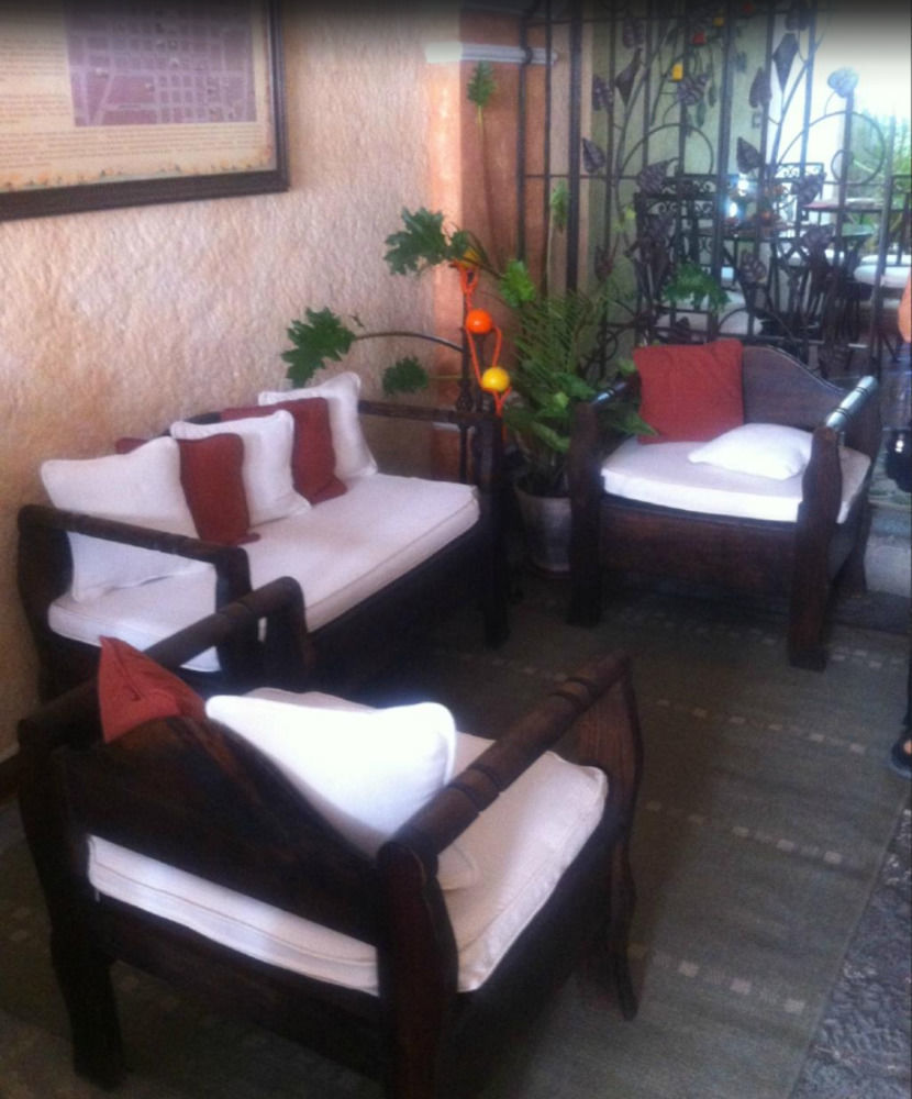 D'Leyenda Hotel Antigua Extérieur photo