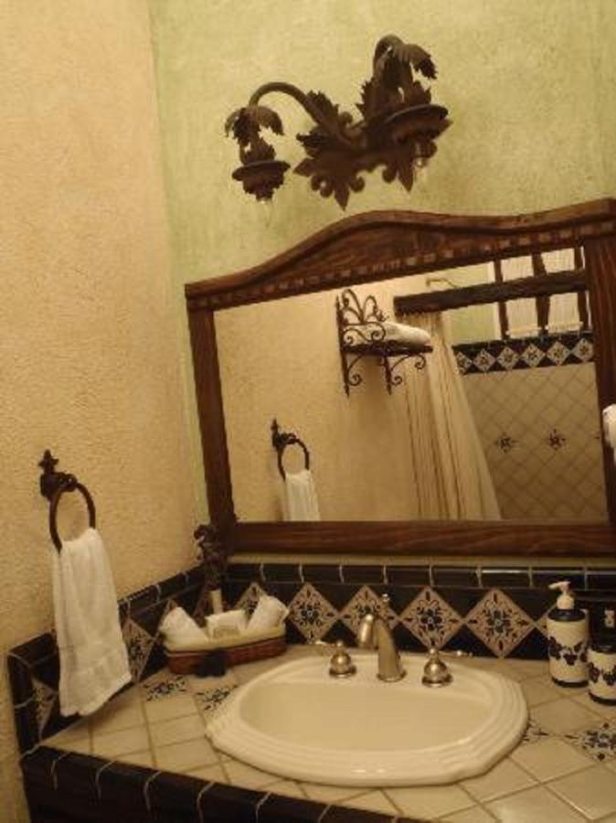 D'Leyenda Hotel Antigua Extérieur photo