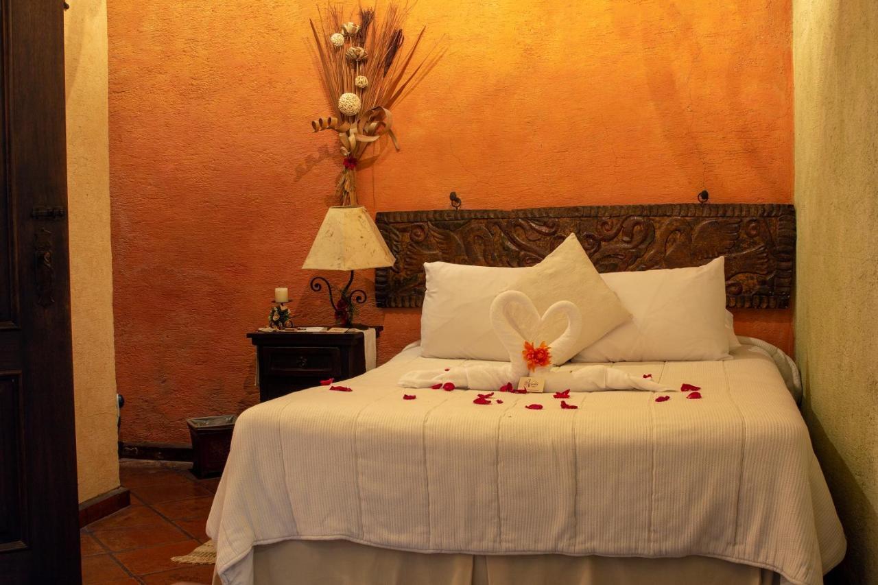 D'Leyenda Hotel Antigua Extérieur photo