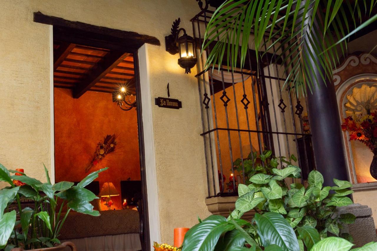D'Leyenda Hotel Antigua Extérieur photo